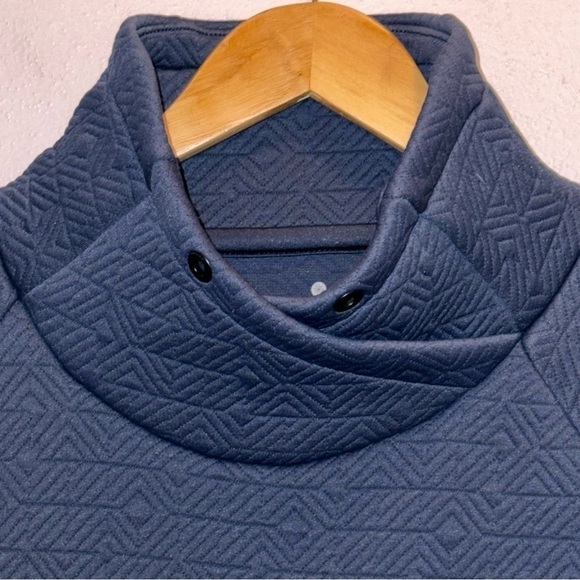 Athleta Navy Jaquard Elevation Quilted Pullover Women’s Size Small - Picture 3 of 11